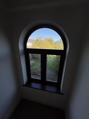 Photo 17- click for photo gallery